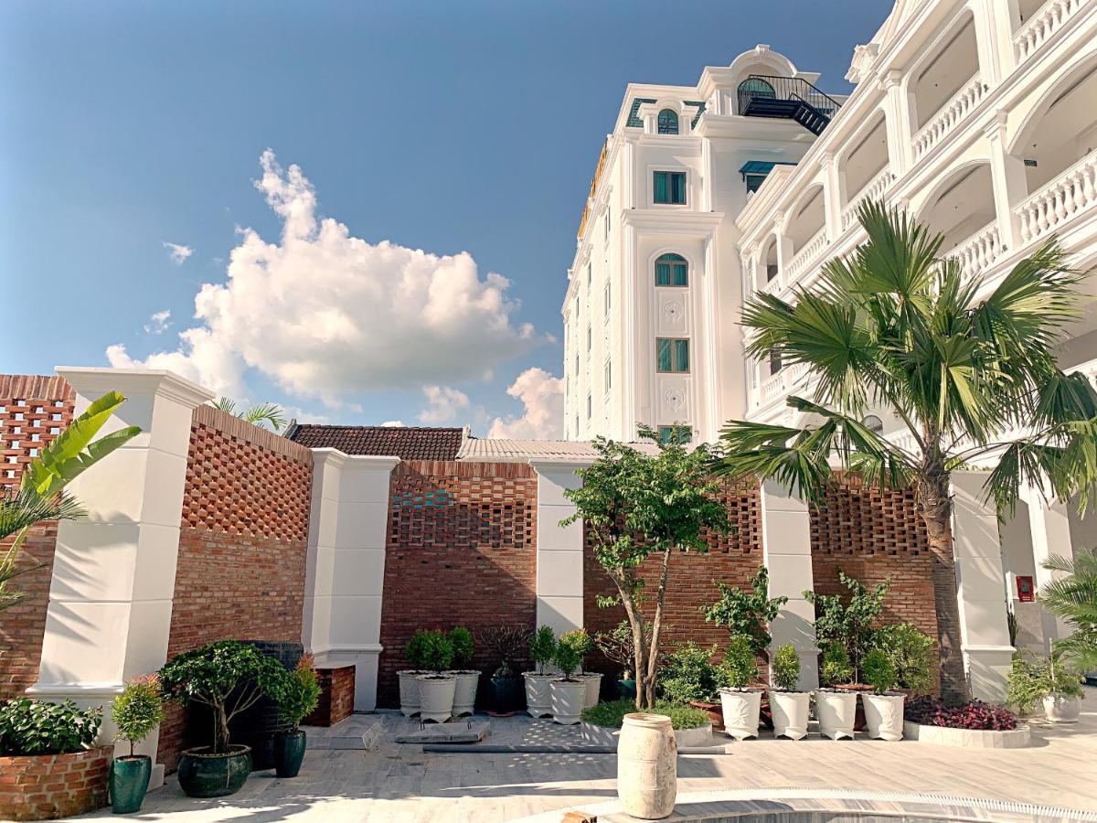 Thuan Phat Hotel Soc Trang Bagian luar foto