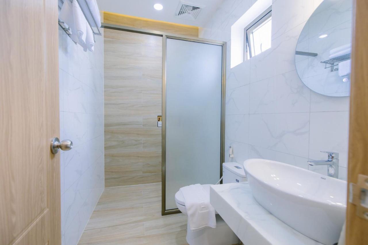 Thuan Phat Hotel Soc Trang Bagian luar foto