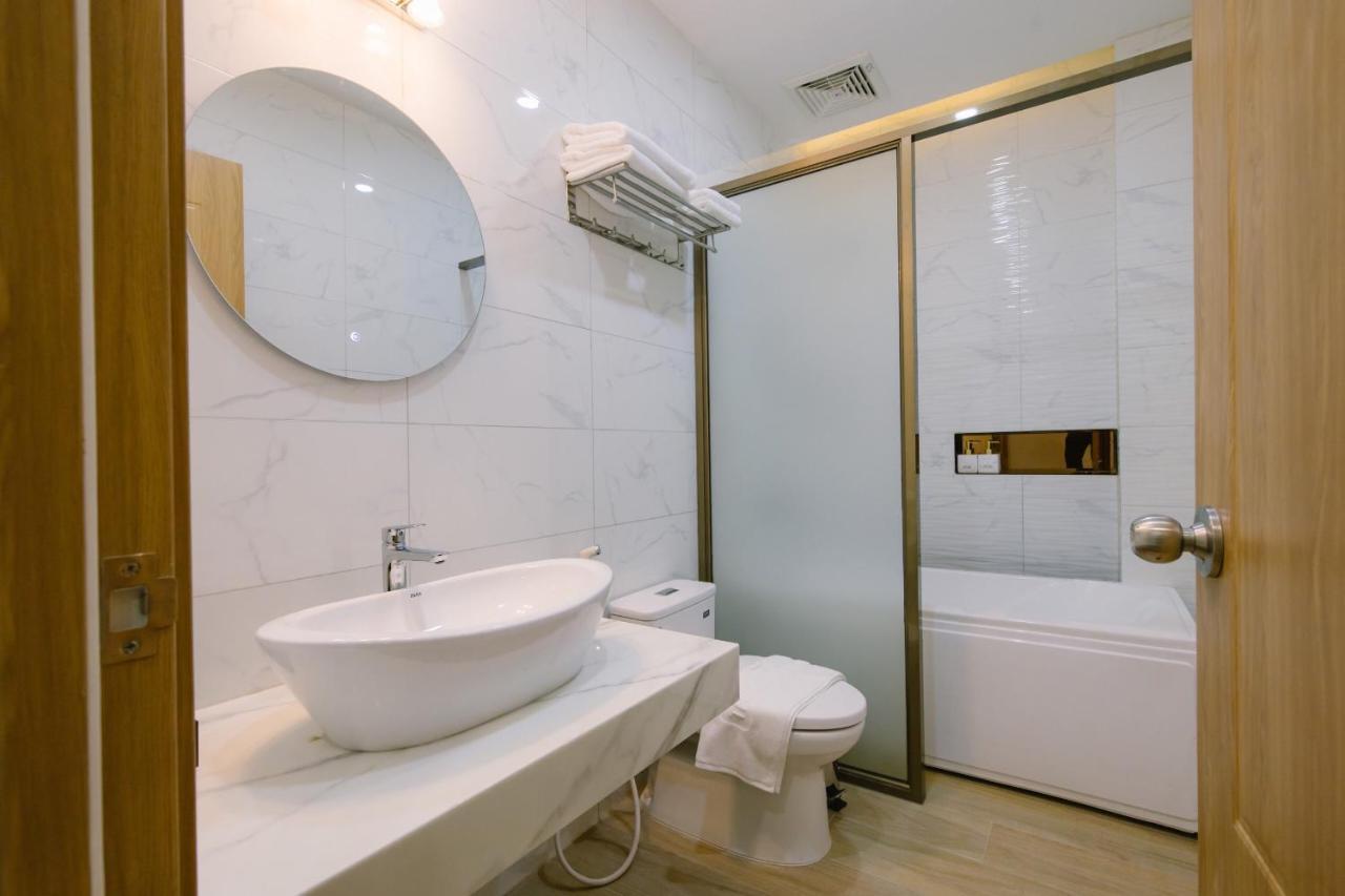 Thuan Phat Hotel Soc Trang Bagian luar foto