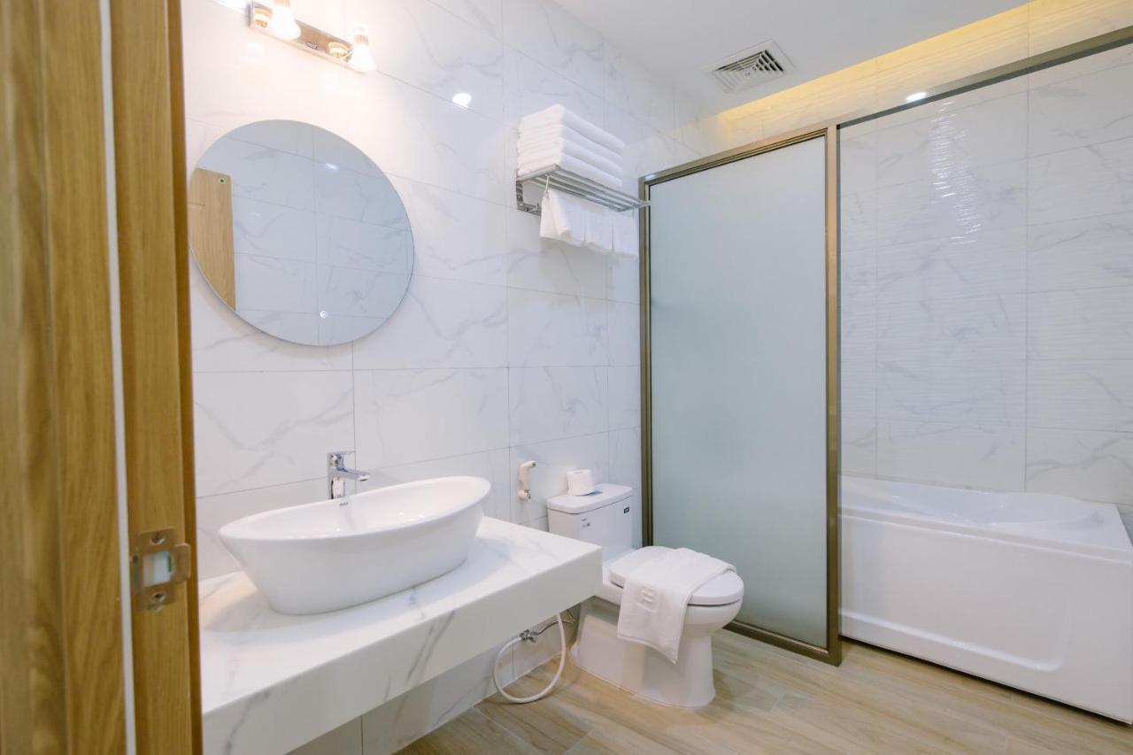 Thuan Phat Hotel Soc Trang Bagian luar foto