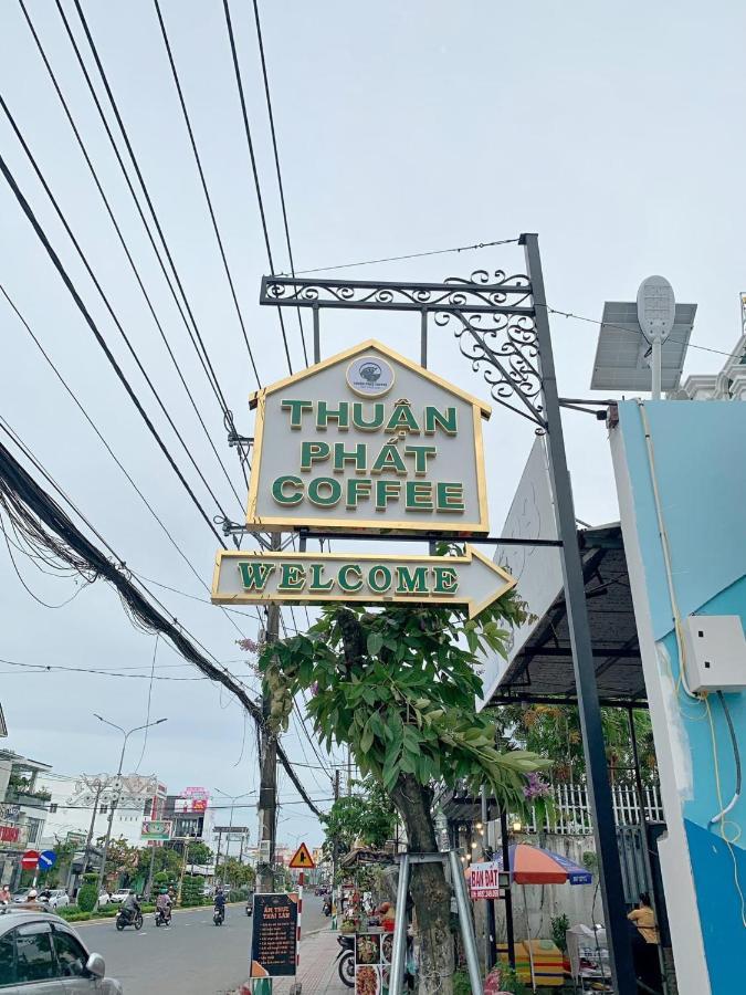 Thuan Phat Hotel Soc Trang Bagian luar foto